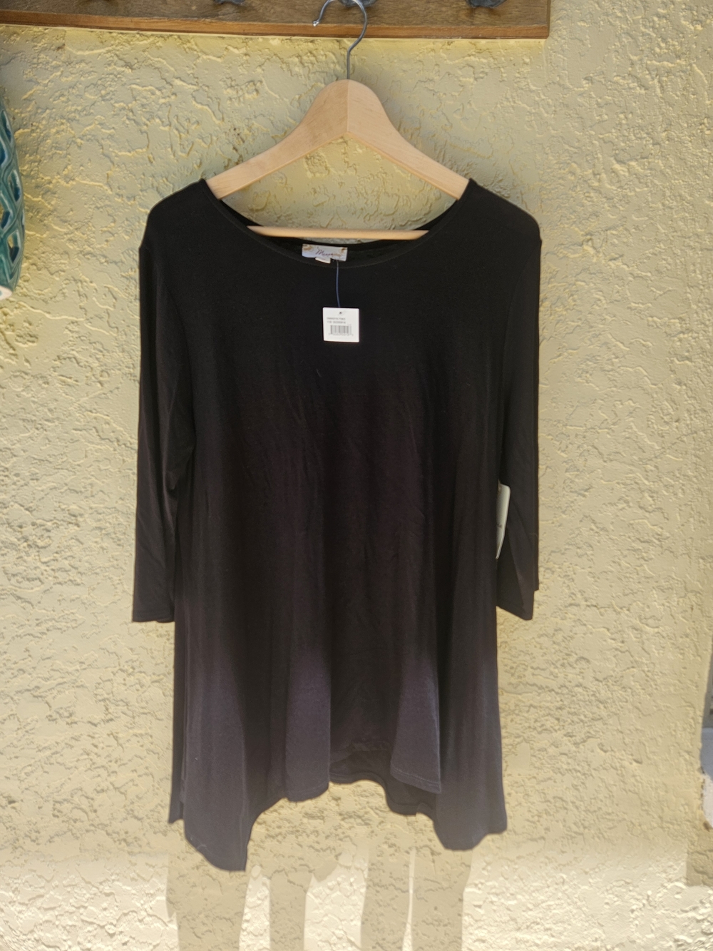 Misia Black 3/4 Sleeve Swing Tunic Top